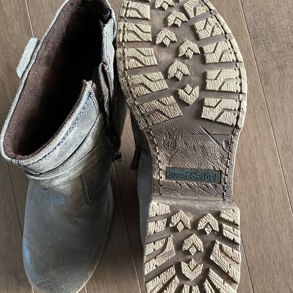 Leather Ankle Boots size 40 fits 9.5-10 women - Picture 3 of 4